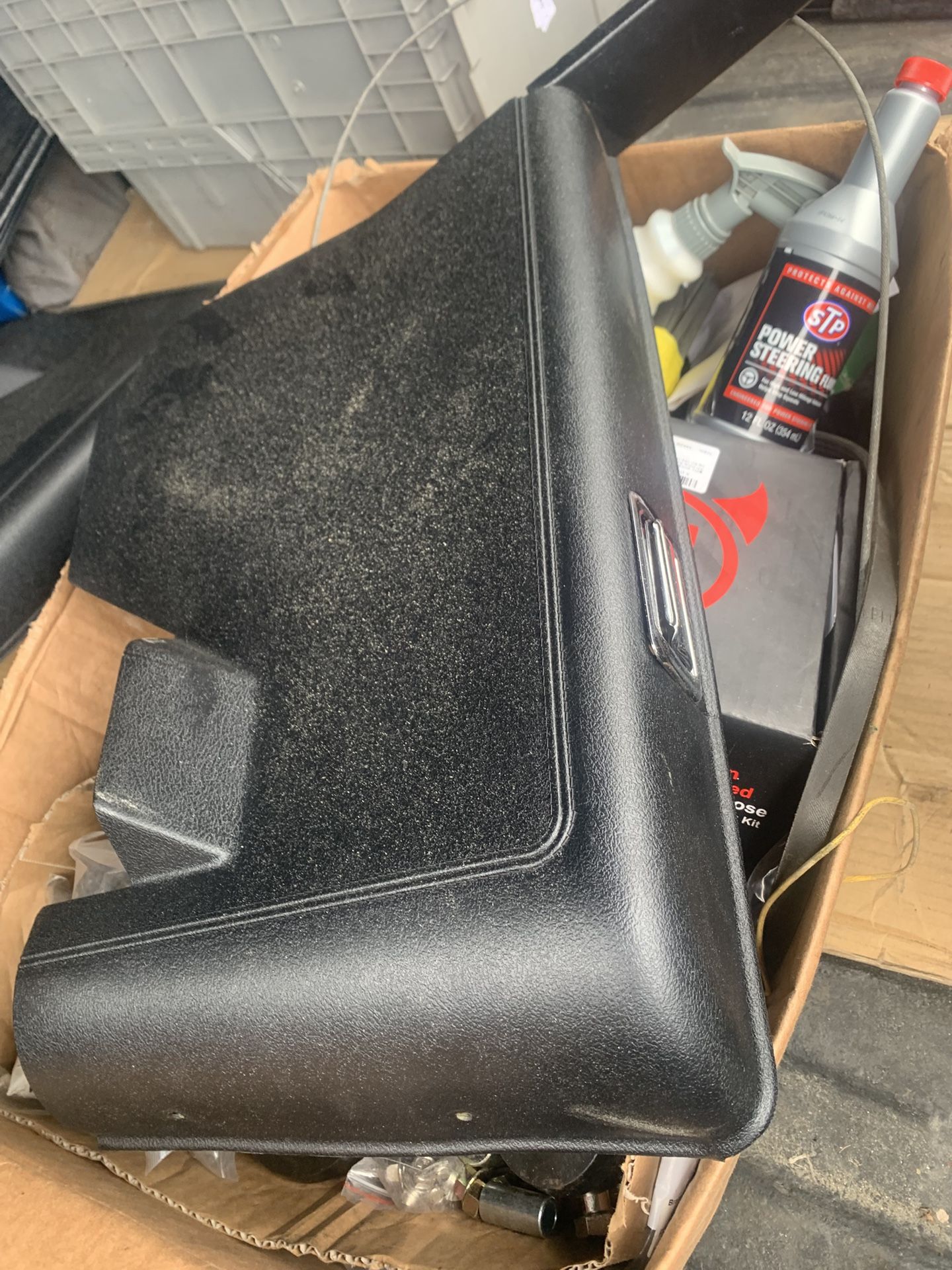 A Body Rear Armrest