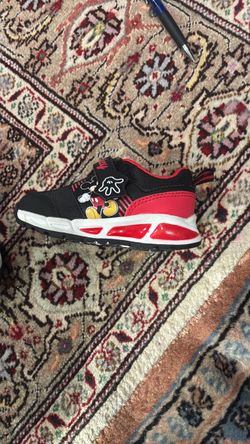 Toddler shoes read the light