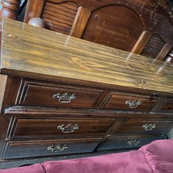 Dresser Just Asking For 30