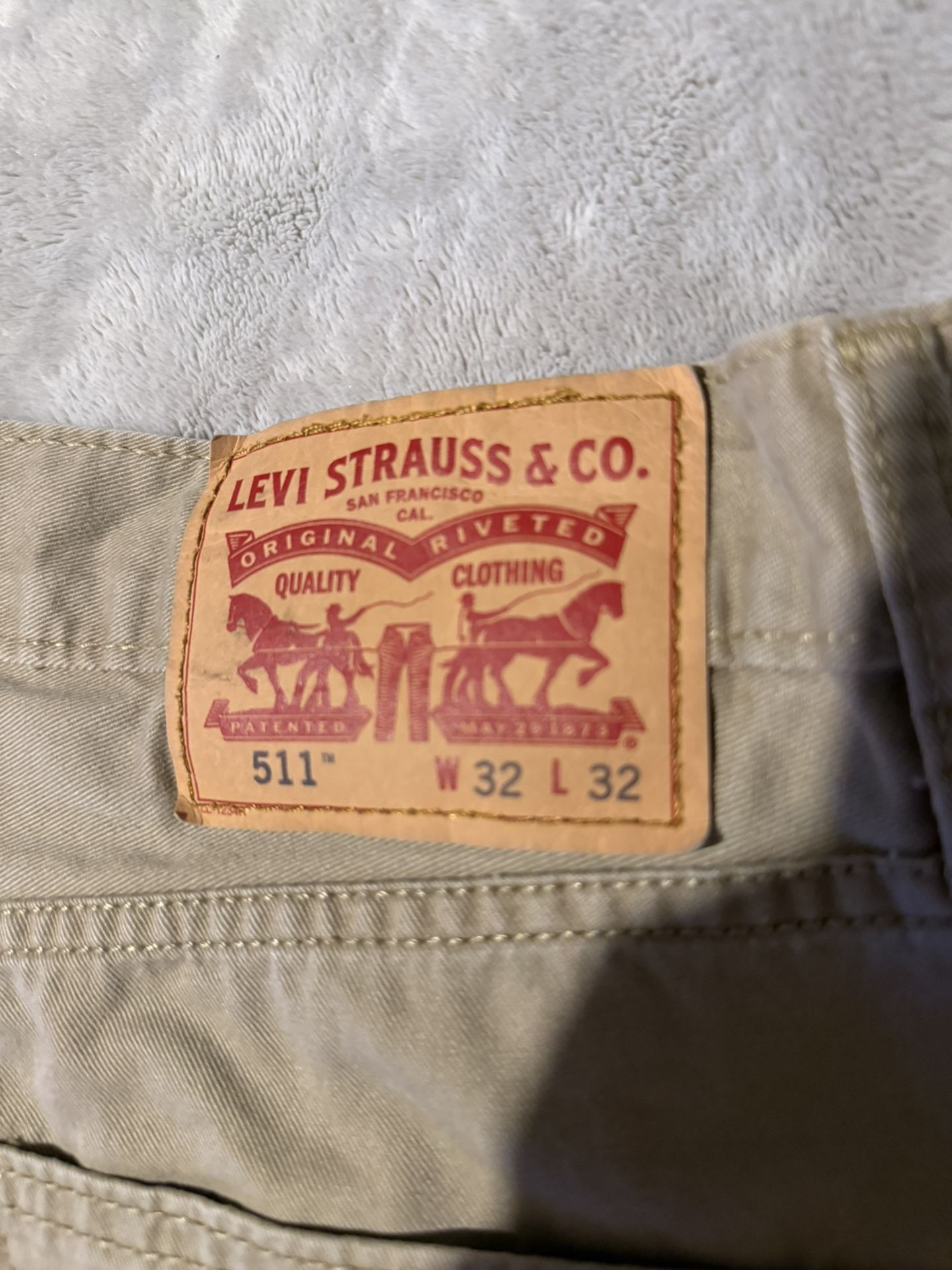 Women’s Levi Jeans