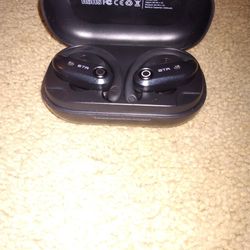 STR Bluetooth Headphones & Charger