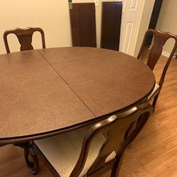 Stickley Brand Table And 6 Chairs
