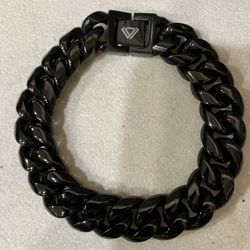 Black Chunky Cuban Chain Bracelet With Logo Clasp