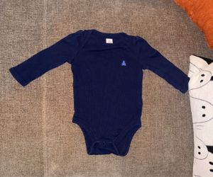 Baby Gap Onesie 6-12 months