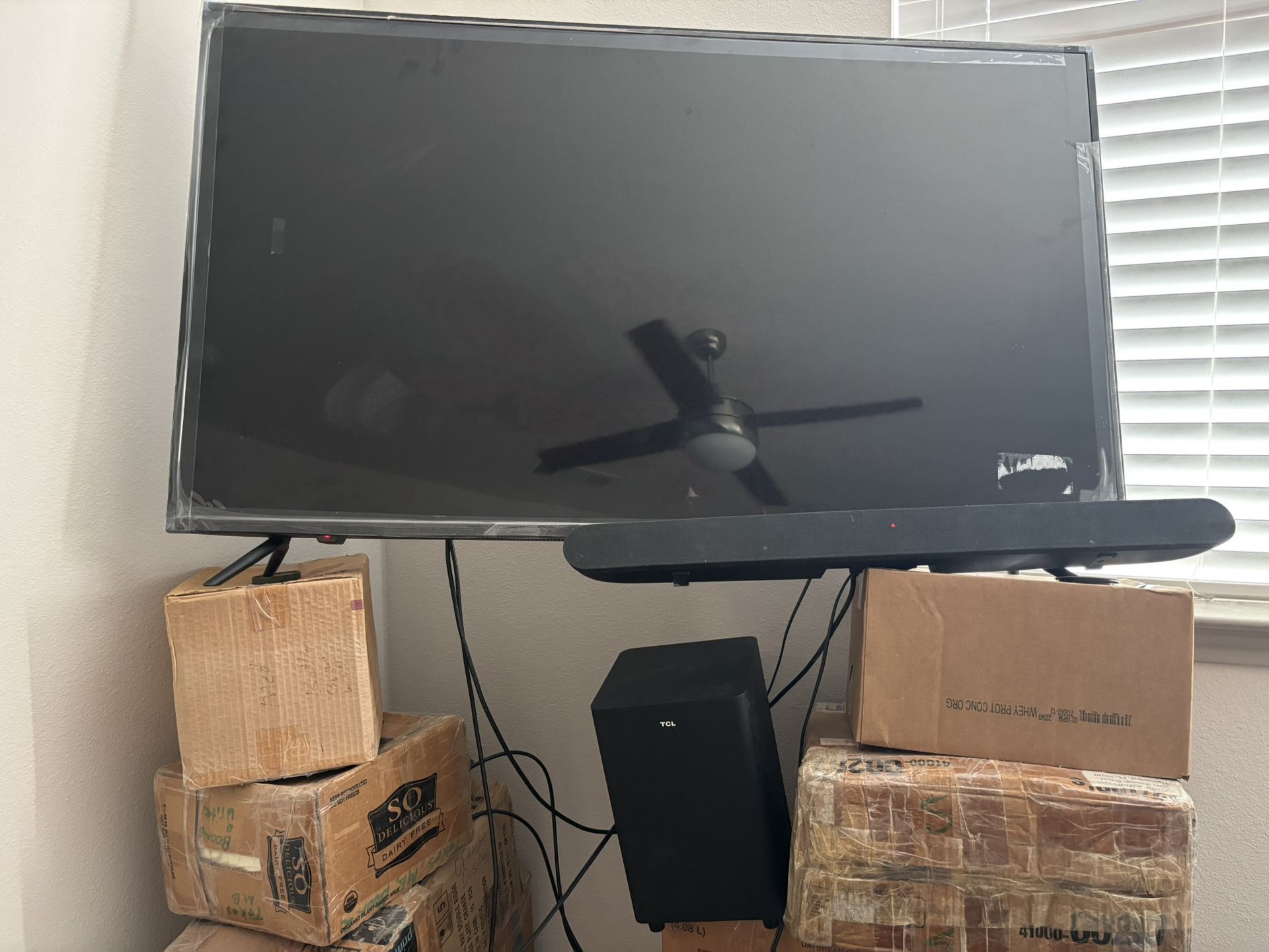 55 Inch 4k Element Tv, Sound Bar, And Base Box