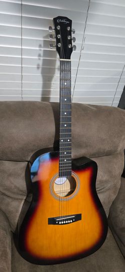 VIOLINES Y GUITARRA $59 CADA UNO