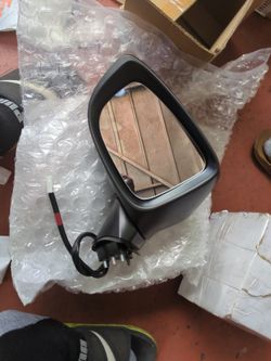 2014-2016 Mazda 6  Left Driver Side View Door Mirror Mazda 6 With Heat and Turn Signal Options - 6 Wire Plug