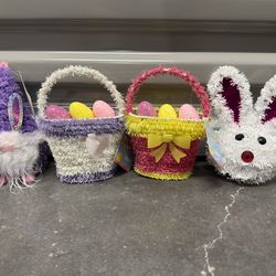 Easter Decorations Bundle – Baskets Bunny & Gnome – New