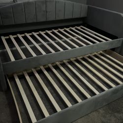 Day Bed Frame With Mattress 