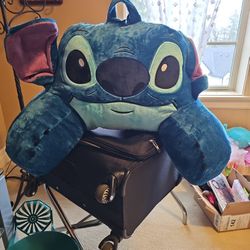 Stitch back pillow.
