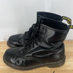Doc Dr Martens Black Leather Boot Air Wair Women’s Size 9 Mens 8 8 Eyelet