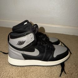 Nike Air Jordan 1 Retro High OG Shadow