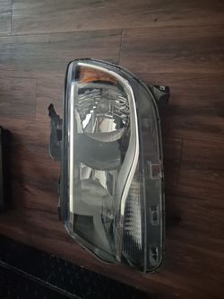2020 chevy Colorado headlight oem