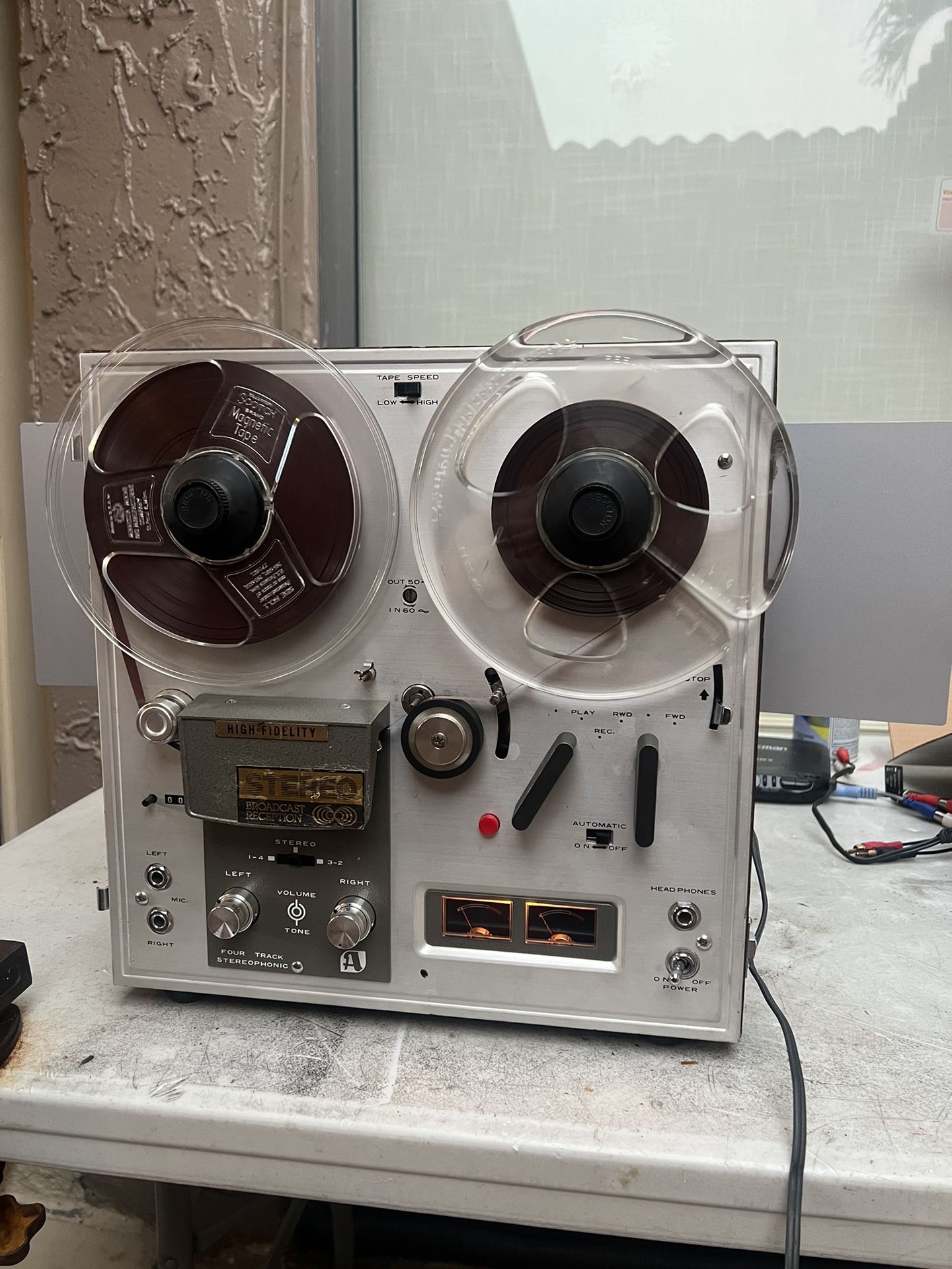 Akai 1710 tube reel to reel works