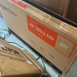 5 Damaged TVs Lcd And Cracks See Desc For Prices