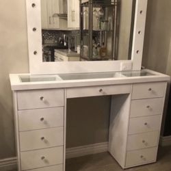 Makeup Vanity For Sale 