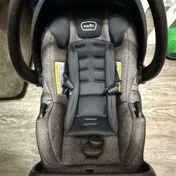 Evenflo Pivot Car Seat With Base 