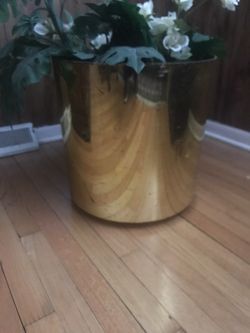 Plastic Planter 