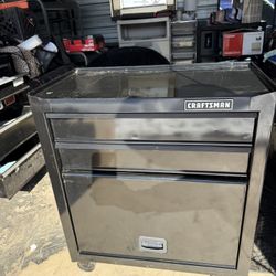 Craftsman 1000 Series 26.5-inch 4-Drawer Steel Rolling Tool Cabinet in black