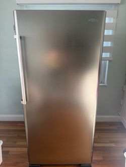 Premium Levella U pright Freezer PFV1676XS MODEL : PFV1676XS