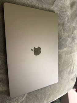 Macbook air 15” M3 256gb
