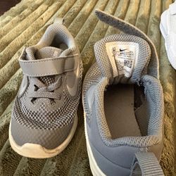 Grey Toddler Nike Shoes Size 6c