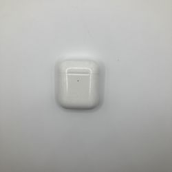 Used Airpods (2nd Gen.) working case but broken airpods FREE SHIPPING 