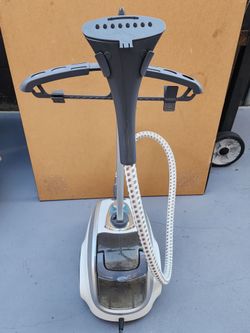 Upright Garment Steamer with Hanger