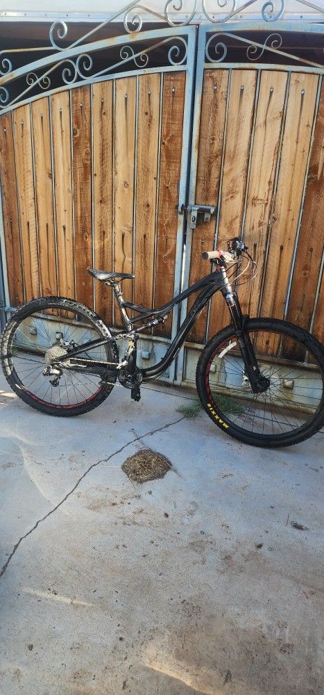 Specialized Mountain Bike
