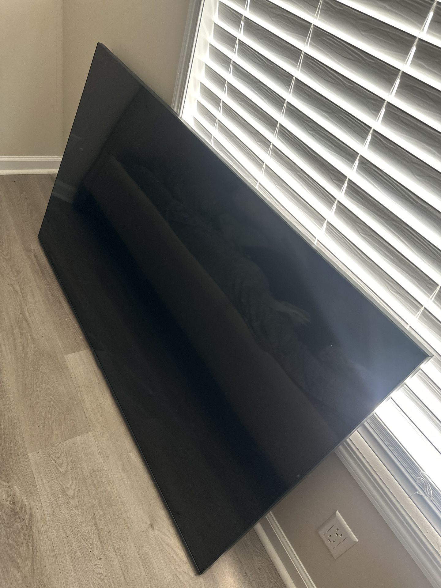 65’ Samsung Tv 65" Class Crystal UHD
