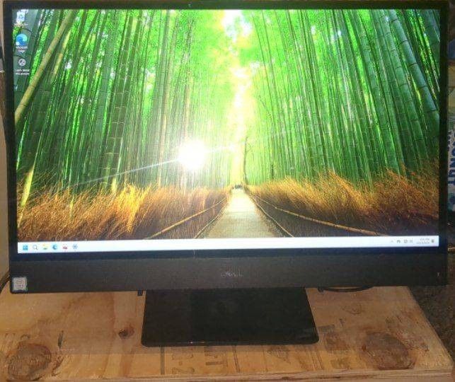 Dell Inspiron 3477 All-in-One PC w/ Core i7, 12GB RAM, 1TB HDD