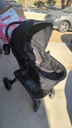 Evenflo stroller (black)