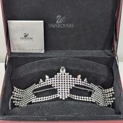 Exquisite Swarovch Masquerade 