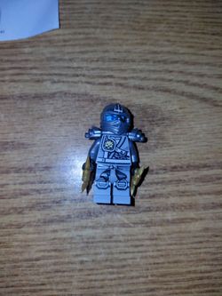 Ninjago lego Zane/Titanium Ninja minifigure
