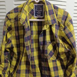 Name Brand Shirts. Medium. Mint Condition 