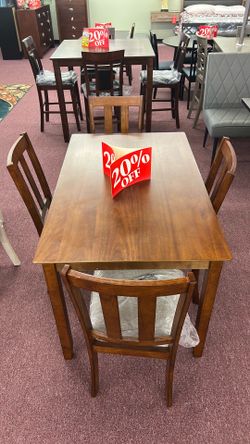 🚨Going out of Business!🚨 Brand New Table W/ 4 Chairs