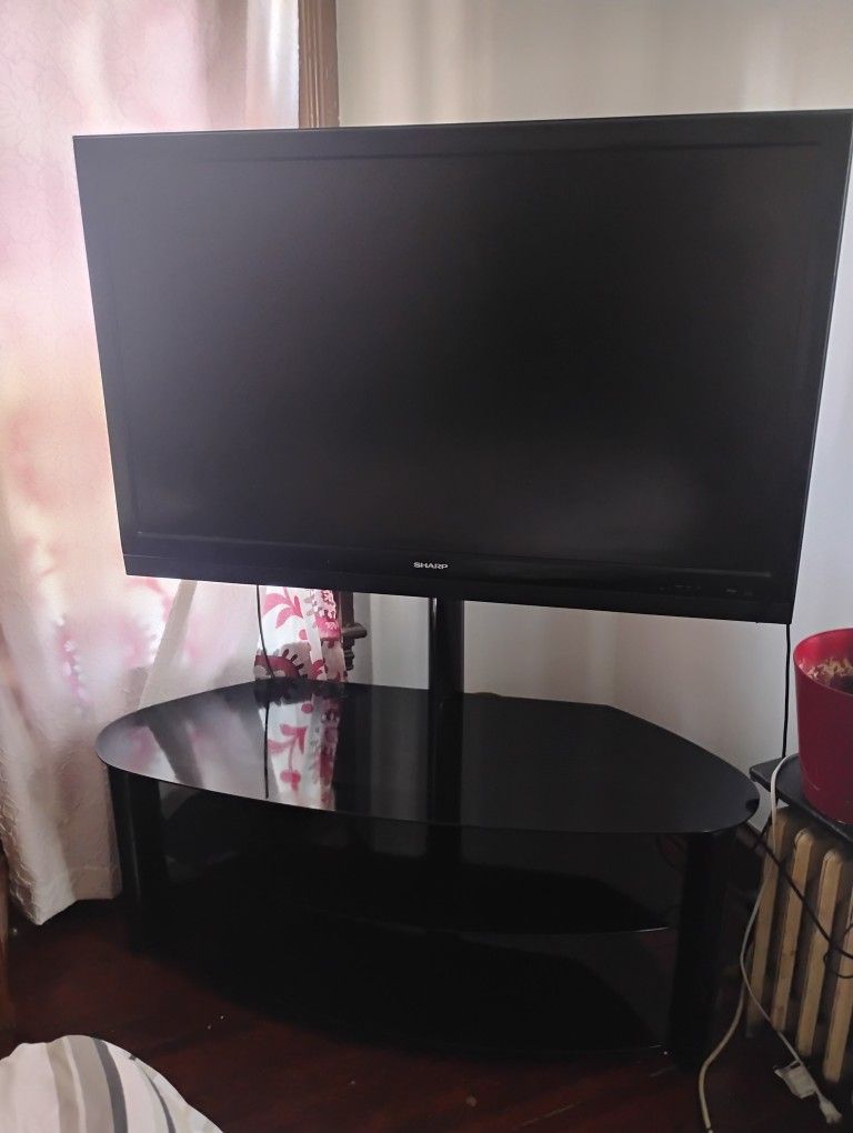 55' Sharp Flat Screen Tv