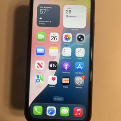 iPhone 11 ( UNLOCKED ) Like New