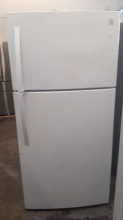 Kenmore Top Mount White Refrigerator Fridge
