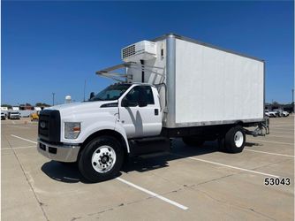 2023 Ford F-650 Gas