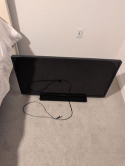 40" Emerson 1080p LED TV – Works Good (Minor Backlight Spot / No Remote)