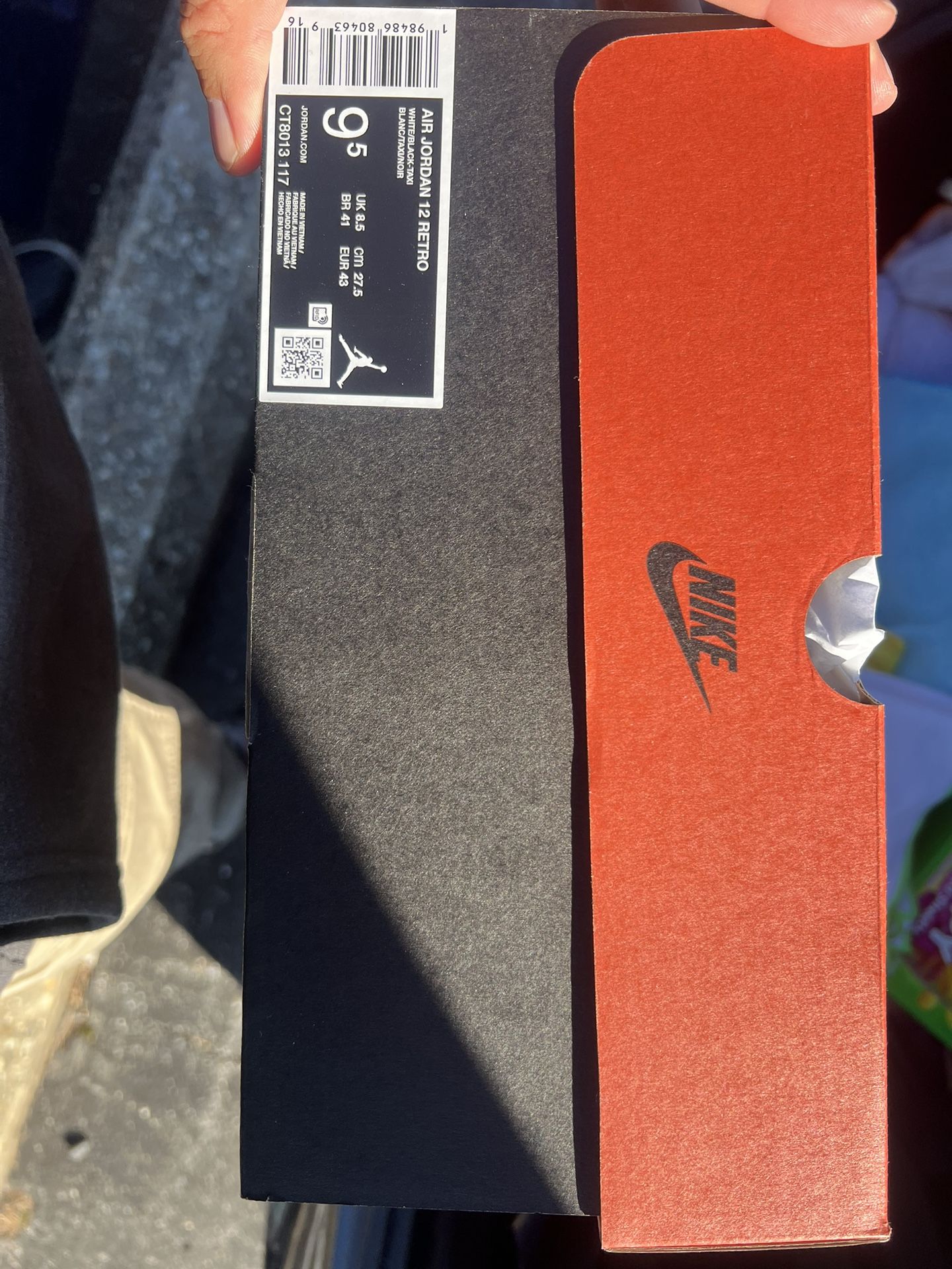 Air Jordan Retro 12 (size 9.5)