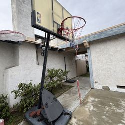 Free Spalding NBA Basketball Court 