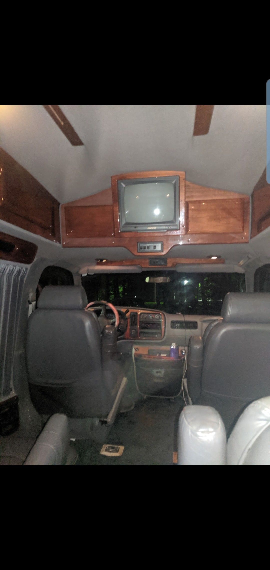 1998 Chevy Express high top majestic conversion van for Sale in Saint