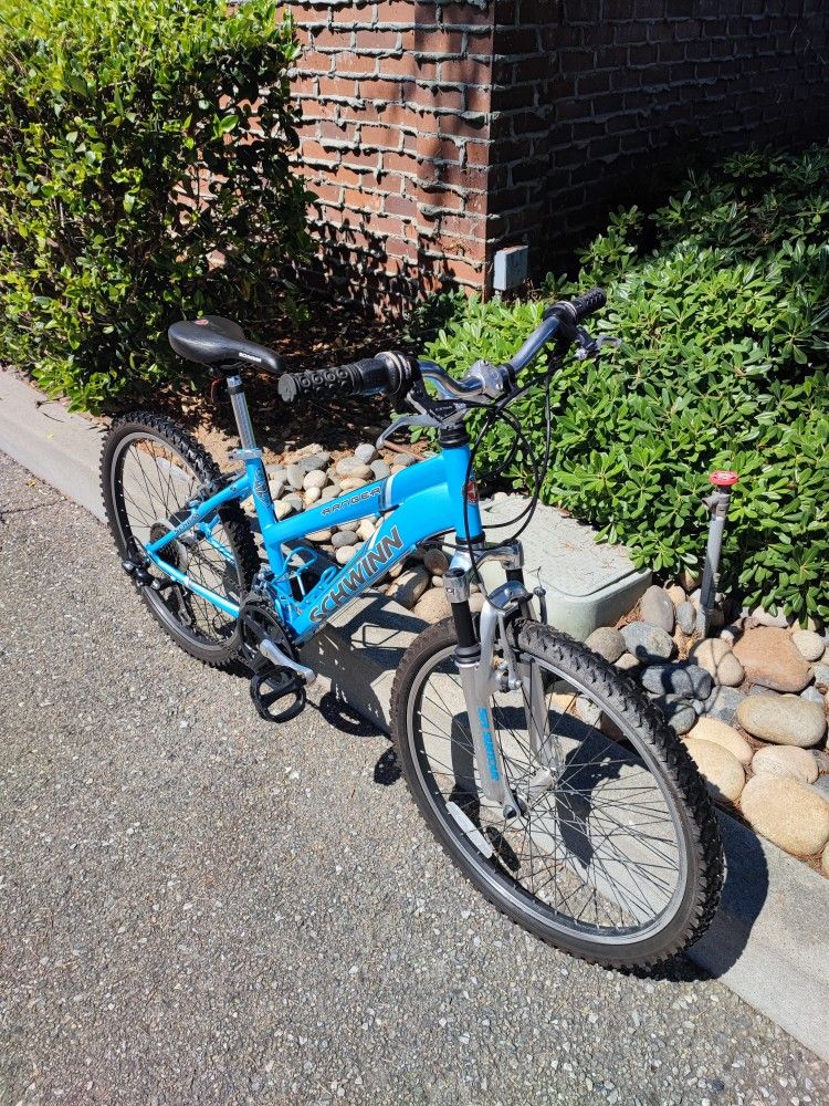 24" Schwinn Ranger Teenager Bike 21 Speed