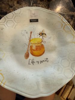 Bee 🐝 plates