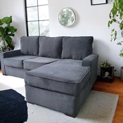 Couch Sectional New
