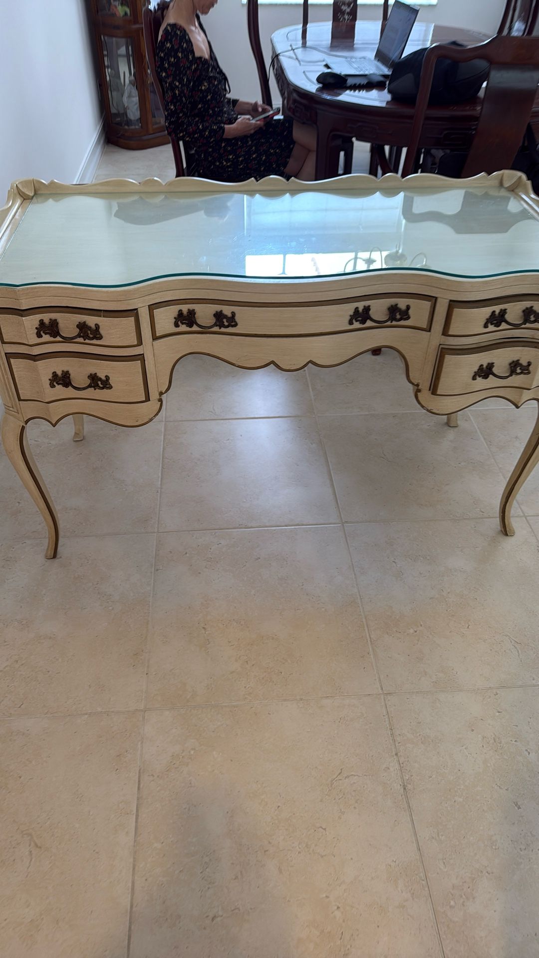 Desk    Make Up Vanity  Etc