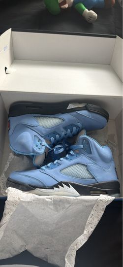 Jordan 5 UNC Men Size 8.5