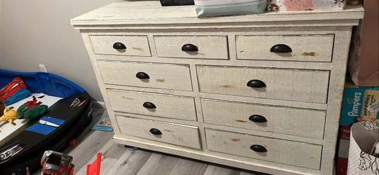 Dresser and nightstand